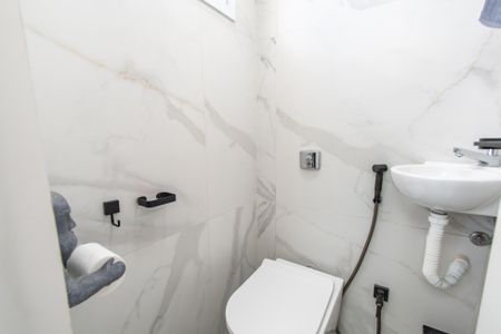 Apartamento à venda com 65m², 2 quartos e 1 vagaBanheiro de serviço