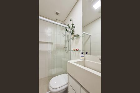 Apartamento à venda com 104m², 2 quartos e 2 vagas Apartamento à venda com 104m², 2 quartos e 2 vagasBanheiro Social