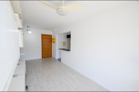 Apartamento à venda com 73m², 2 quartos e 1 vagaSala