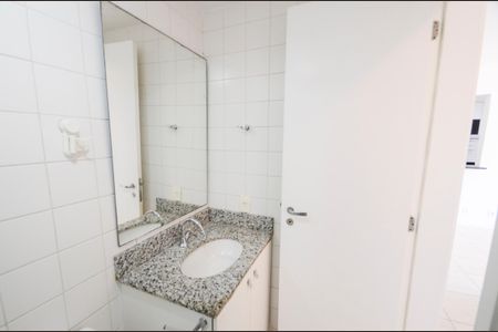 Apartamento à venda com 73m², 2 quartos e 1 vagaBanheiro Social
