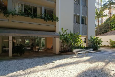 Apartamento à venda com 95m², 1 quarto e 1 vaga Apartamento à venda com 95m², 1 quarto e 1 vagaEntrada do edifício