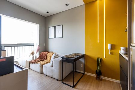 Apartamento à venda com 28m², 1 quarto e sem vaga Apartamento à venda com 28m², 1 quarto e sem vagaSala