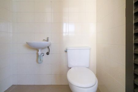 Apartamento à venda com 110m², 3 quartos e 2 vagas Apartamento à venda com 110m², 3 quartos e 2 vagasBanheiro de Serviço