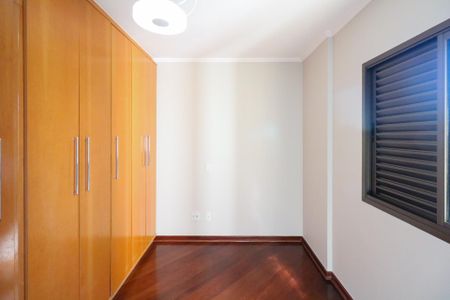 Apartamento à venda com 110m², 3 quartos e 2 vagas Apartamento à venda com 110m², 3 quartos e 2 vagasQuarto 1