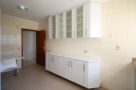 Apartamento à venda com 110m², 3 quartos e 2 vagas Apartamento à venda com 110m², 3 quartos e 2 vagasCozinha