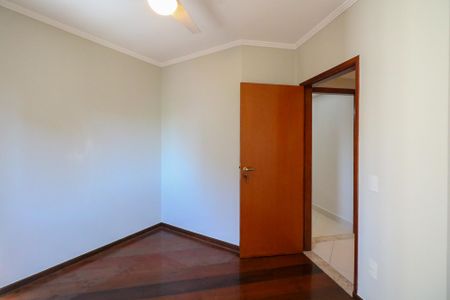 Apartamento à venda com 110m², 3 quartos e 2 vagas Apartamento à venda com 110m², 3 quartos e 2 vagasQuarto 2