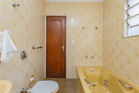 Casa à venda com 200m², 3 quartos e 2 vagasBanheiro casa 2