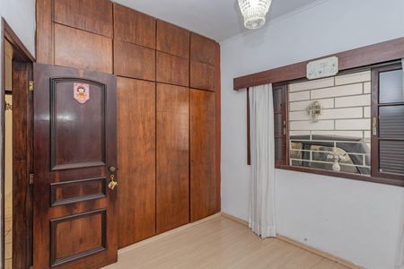 Casa à venda com 200m², 3 quartos e 2 vagasQuarto 2