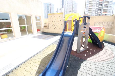 Apartamento à venda com 89m², 3 quartos e 2 vagasÁrea comum - Playground