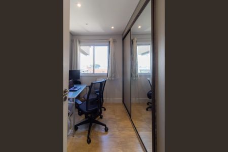 Apartamento à venda com 70m², 2 quartos e 2 vagasQuarto 