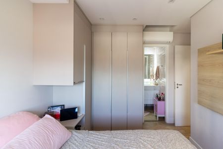 Apartamento à venda com 70m², 2 quartos e 2 vagasSuíte