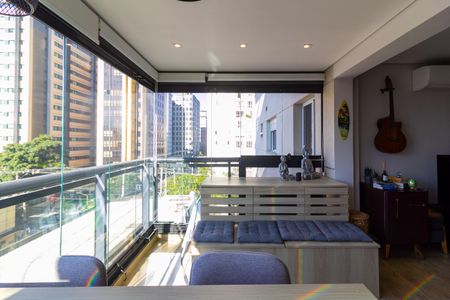 Apartamento à venda com 70m², 2 quartos e 2 vagasVaranda
