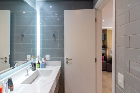 Apartamento à venda com 70m², 2 quartos e 2 vagasBanheiro Social