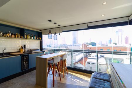 Apartamento à venda com 70m², 2 quartos e 2 vagasVaranda