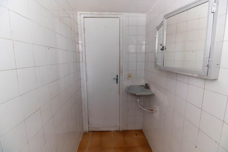 Apartamento à venda com 66m², 2 quartos e 1 vaga Apartamento à venda com 66m², 2 quartos e 1 vagaBanheiro