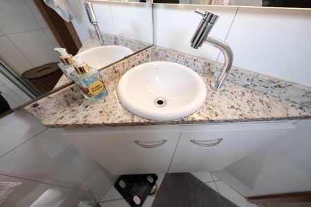 Casa à venda com 160m², 3 quartos e 3 vagasBanheiro da Suíte