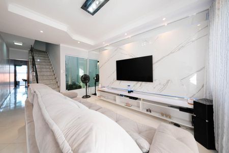 Sala de casa à venda com 3 quartos, 160m² em Vila Nhocuné, São Paulo