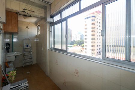 Apartamento à venda com 105m², 2 quartos e 1 vagaÁrea de Serviço