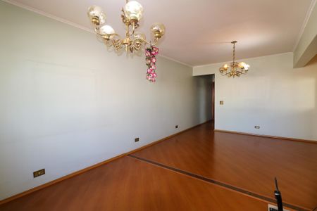 Apartamento à venda com 105m², 2 quartos e 1 vagaSala