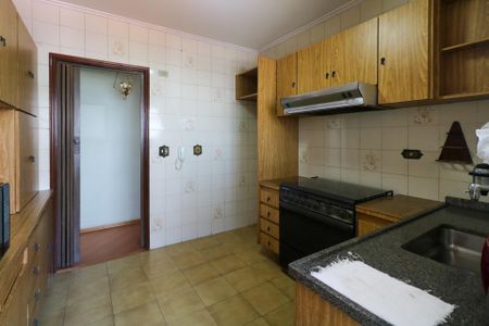 Apartamento à venda com 105m², 2 quartos e 1 vagaCozinha