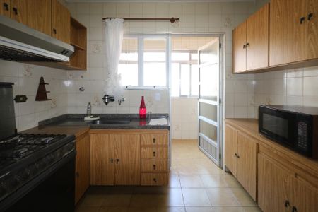 Apartamento à venda com 105m², 2 quartos e 1 vagaCozinha