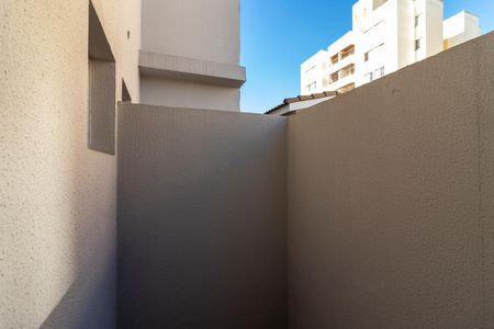 Casa de condomínio à venda com 124m², 3 quartos e 2 vagasSuíte - Vista