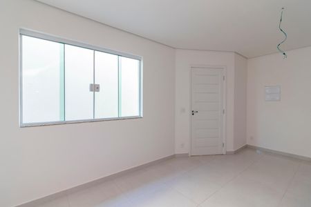 Casa de condomínio à venda com 124m², 3 quartos e 2 vagasSala