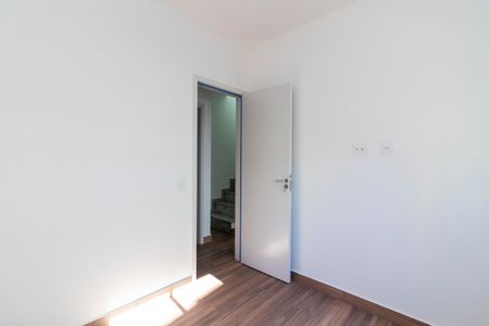 Casa de condomínio à venda com 124m², 3 quartos e 2 vagasQuarto 3