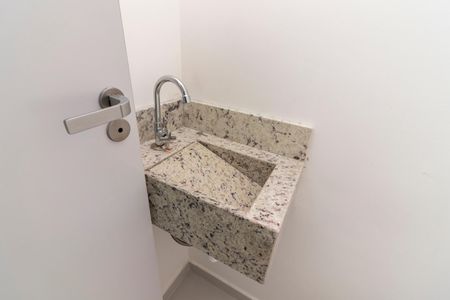 Casa de condomínio à venda com 124m², 3 quartos e 2 vagasLavabo