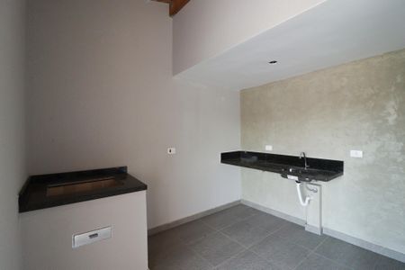 Casa à venda com 124m², 3 quartos e 2 vagas Casa à venda com 124m², 3 quartos e 2 vagasTerraço e Churrasqueira