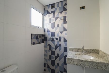 Casa à venda com 124m², 3 quartos e 2 vagas Casa à venda com 124m², 3 quartos e 2 vagasBanheiro da Suíte