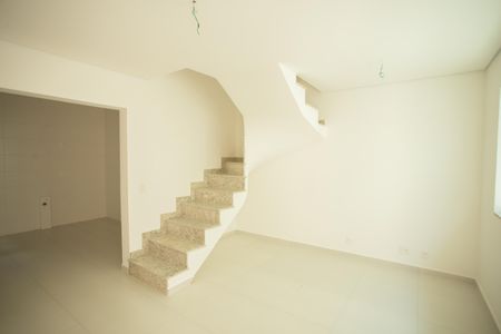 Casa à venda com 124m², 3 quartos e 2 vagasSala