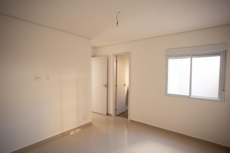 Casa à venda com 124m², 3 quartos e 2 vagasSuíte