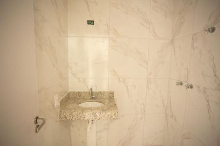 Casa à venda com 124m², 3 quartos e 2 vagasBanheiro Social