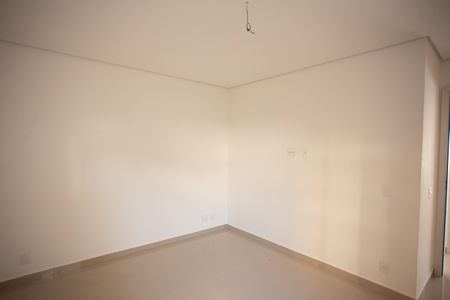 Casa à venda com 124m², 3 quartos e 2 vagasSuíte