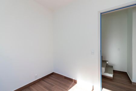 Casa de condomínio à venda com 124m², 3 quartos e 2 vagasQuarto 3