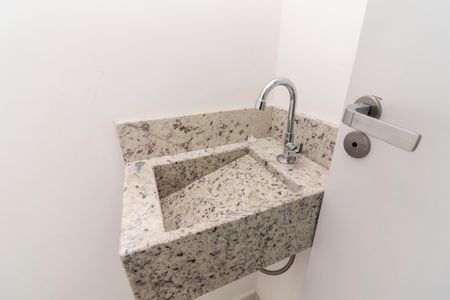 Casa de condomínio à venda com 124m², 3 quartos e 2 vagasLavabo