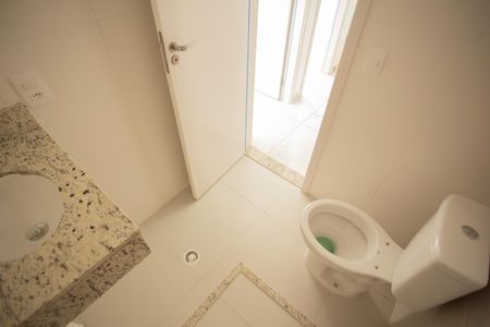 Casa à venda com 124m², 3 quartos e 2 vagasBanheiro