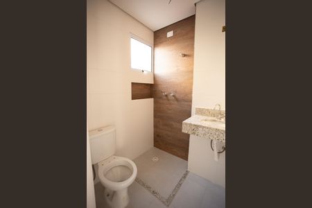 Casa à venda com 124m², 3 quartos e 2 vagasBanheiro da Suíte