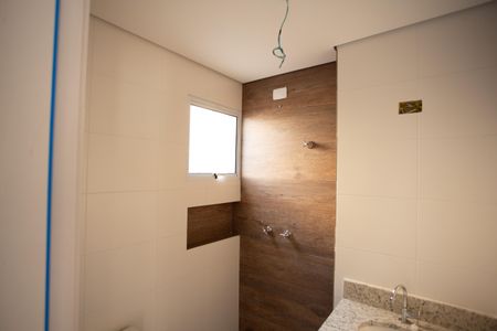 Casa à venda com 124m², 3 quartos e 2 vagasBanheiro da Suíte