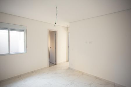 Casa à venda com 124m², 3 quartos e 2 vagasSuíte