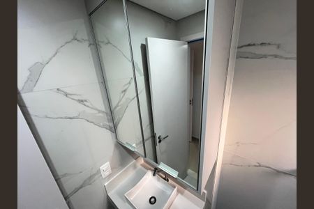 Casa de condomínio à venda com 124m², 3 quartos e 2 vagasBanheiro da Suíte