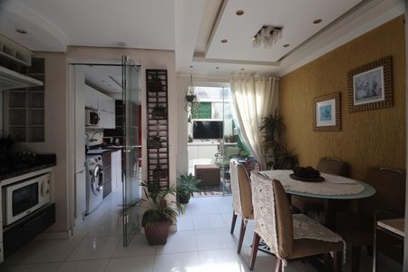 Casa de condomínio à venda com 80m², 2 quartos e 2 vagasCozinha