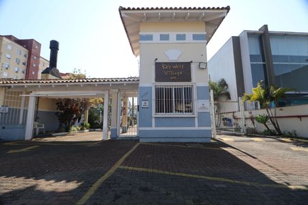Casa de condomínio à venda com 80m², 2 quartos e 2 vagasFachada e portaria