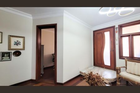 Casa de condomínio à venda com 276m², 4 quartos e 4 vagas Casa de condomínio à venda com 276m², 4 quartos e 4 vagasSala 1