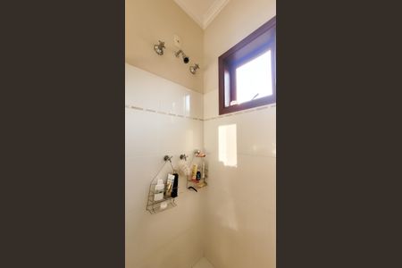 Casa de condomínio à venda com 276m², 4 quartos e 4 vagas Casa de condomínio à venda com 276m², 4 quartos e 4 vagasBanheiro da Suíte master