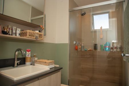 Apartamento à venda com 71m², 2 quartos e 1 vagaBanheiro da Suíte