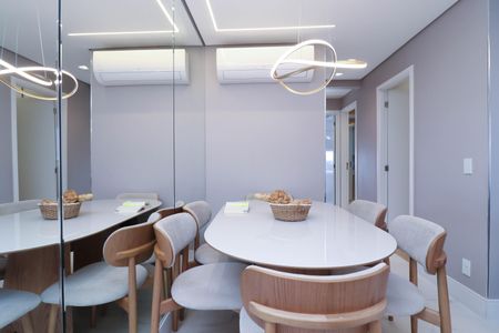 Apartamento à venda com 73m², 3 quartos e 2 vagas Apartamento à venda com 73m², 3 quartos e 2 vagasSala de Jantar