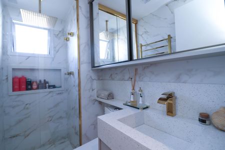 Apartamento à venda com 73m², 3 quartos e 2 vagas Apartamento à venda com 73m², 3 quartos e 2 vagasBanheiro da Suíte