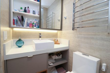 Apartamento à venda com 73m², 3 quartos e 2 vagas Apartamento à venda com 73m², 3 quartos e 2 vagasBanheiro Social